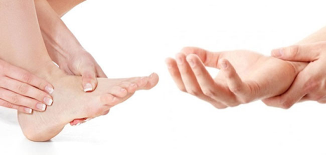 Tê buồn chân tay uống thuốc gì cho tốt